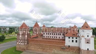 白俄<strong>罗</strong>斯<strong>格罗德诺地区</strong>和平号城堡建筑群的无人视野